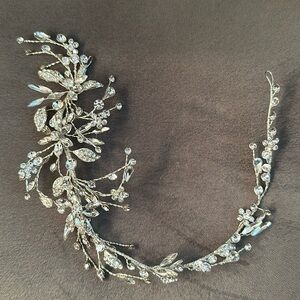 Bridal / Quince / MOB crystal hair piece